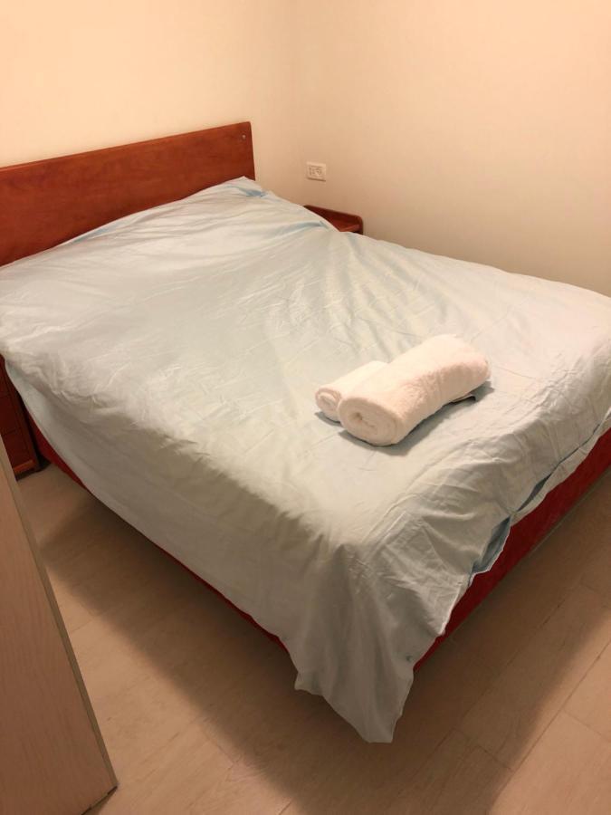 Buchman Apartment Near Center Modi'in Buitenkant foto